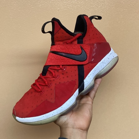 Nike Lebron 14 “Red Brick Road University Red” - Picture 13 of 17